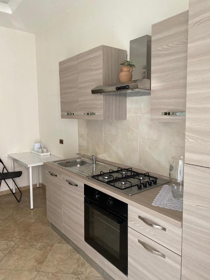 Falu Napoli Centro Camera Con Cucina E Bagno Privato Hotel Exterior foto